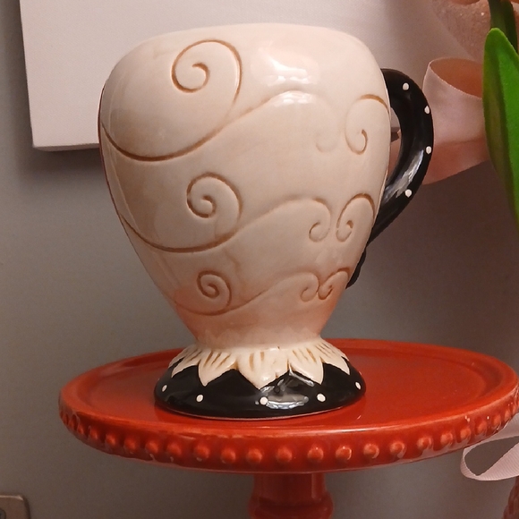 Johanna Parker Red Heart-Shaped Mug with Black Handle NWT - Picture 3 of 5